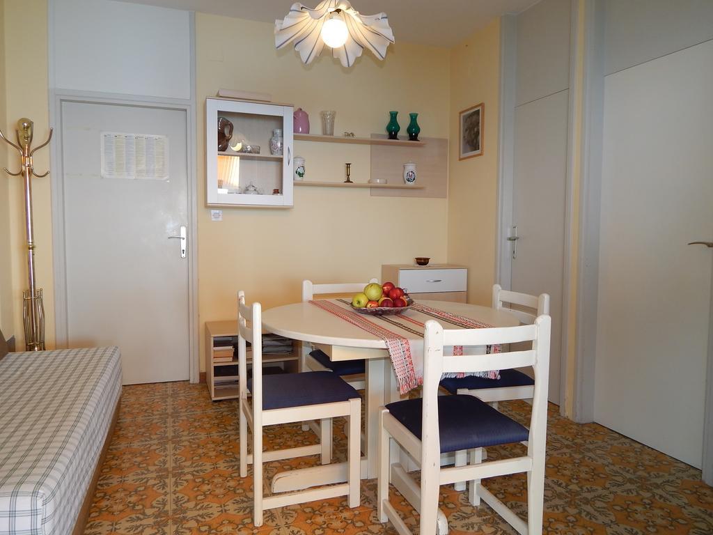 Villa Maristika Omiš Szoba fotó