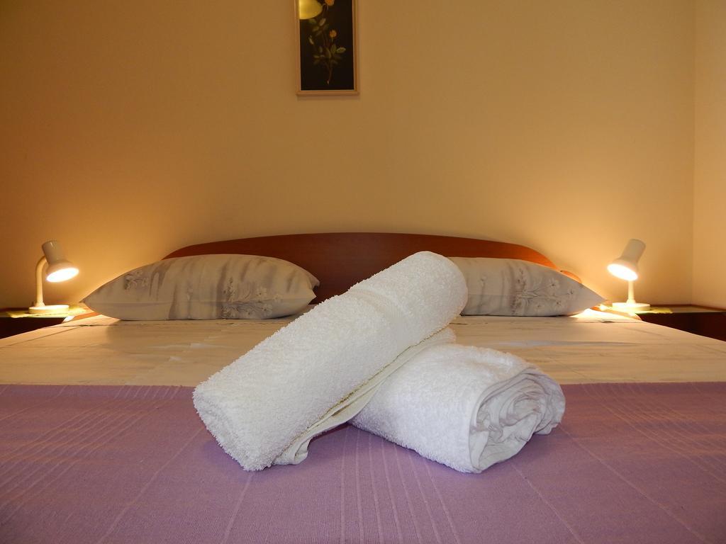 Villa Maristika Omiš Szoba fotó