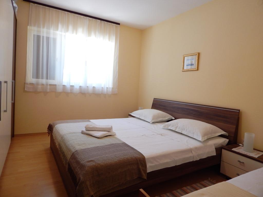 Villa Maristika Omiš Szoba fotó