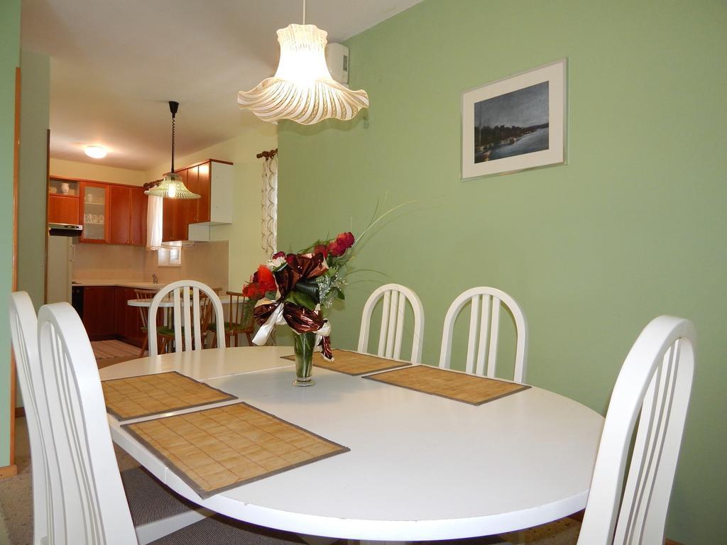 Villa Maristika Omiš Szoba fotó